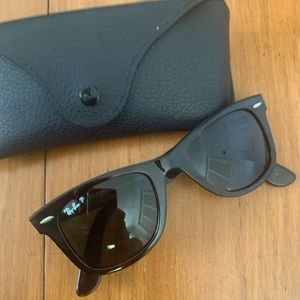 Wayfarer Ray Bans